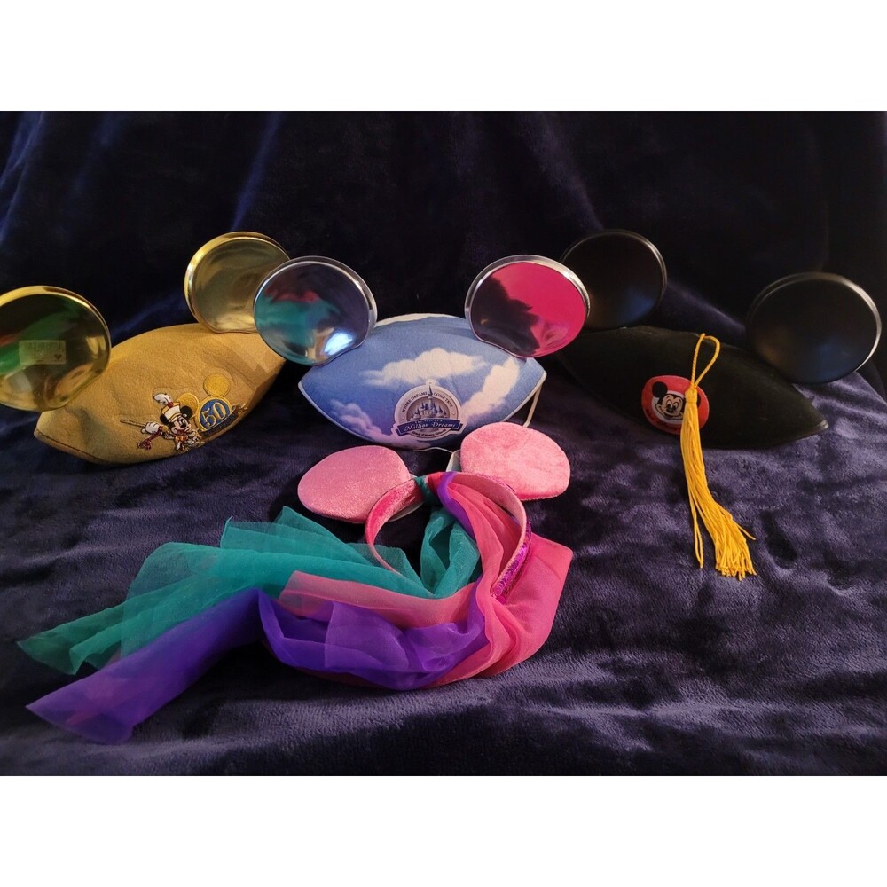 Disney Mickey Ear Hat Lot of 4 Disneyland Walt Disney World Collector Set